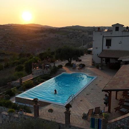 B&B A Robba De Pupi Agrigento Luaran gambar