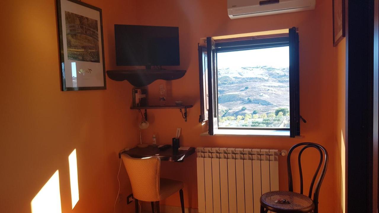B&B A Robba De Pupi Agrigento Luaran gambar