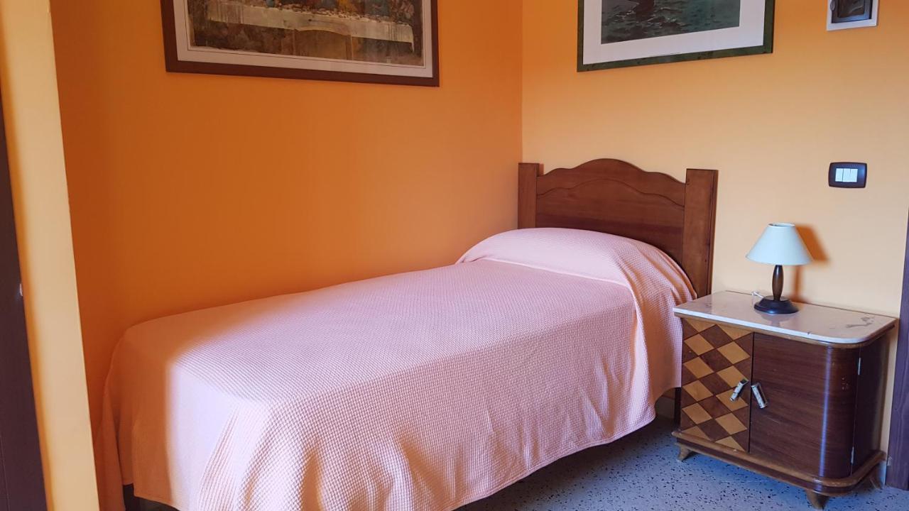 B&B A Robba De Pupi Agrigento Luaran gambar