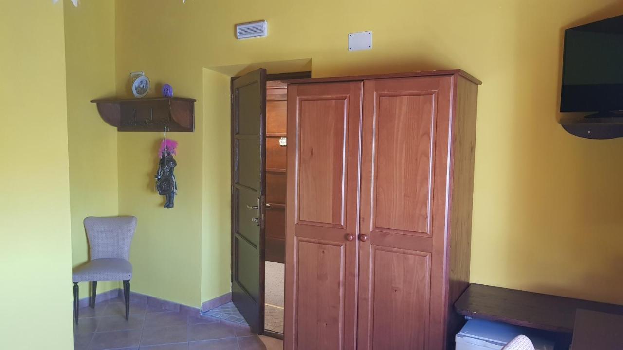 B&B A Robba De Pupi Agrigento Luaran gambar
