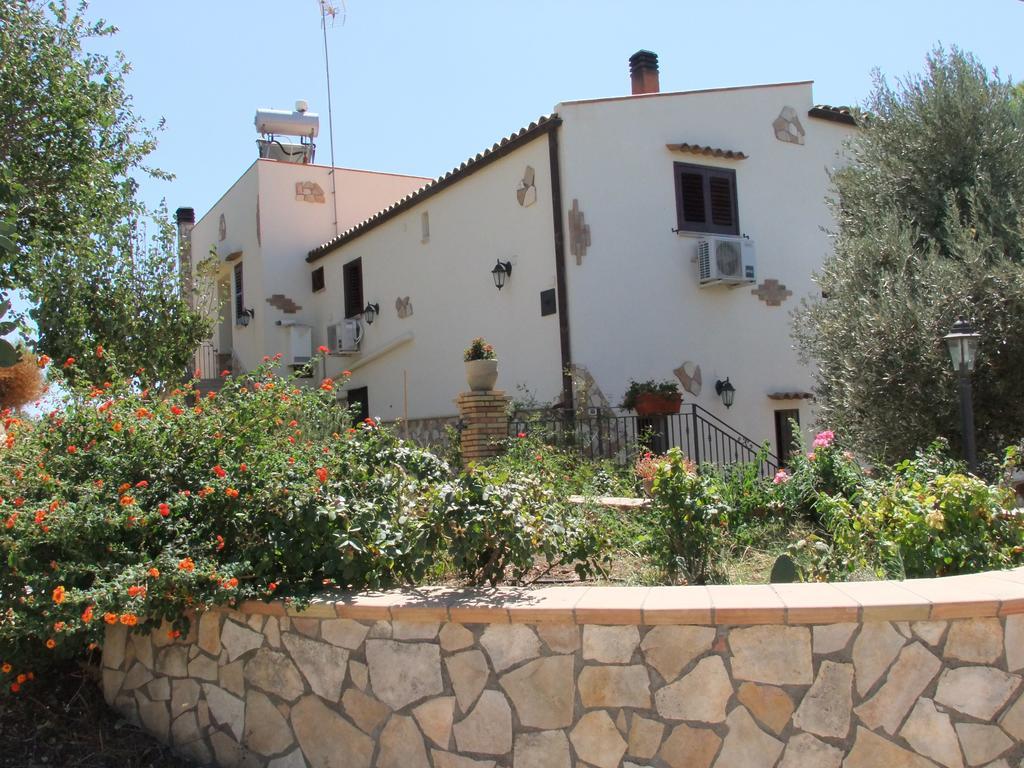 B&B A Robba De Pupi Agrigento Luaran gambar