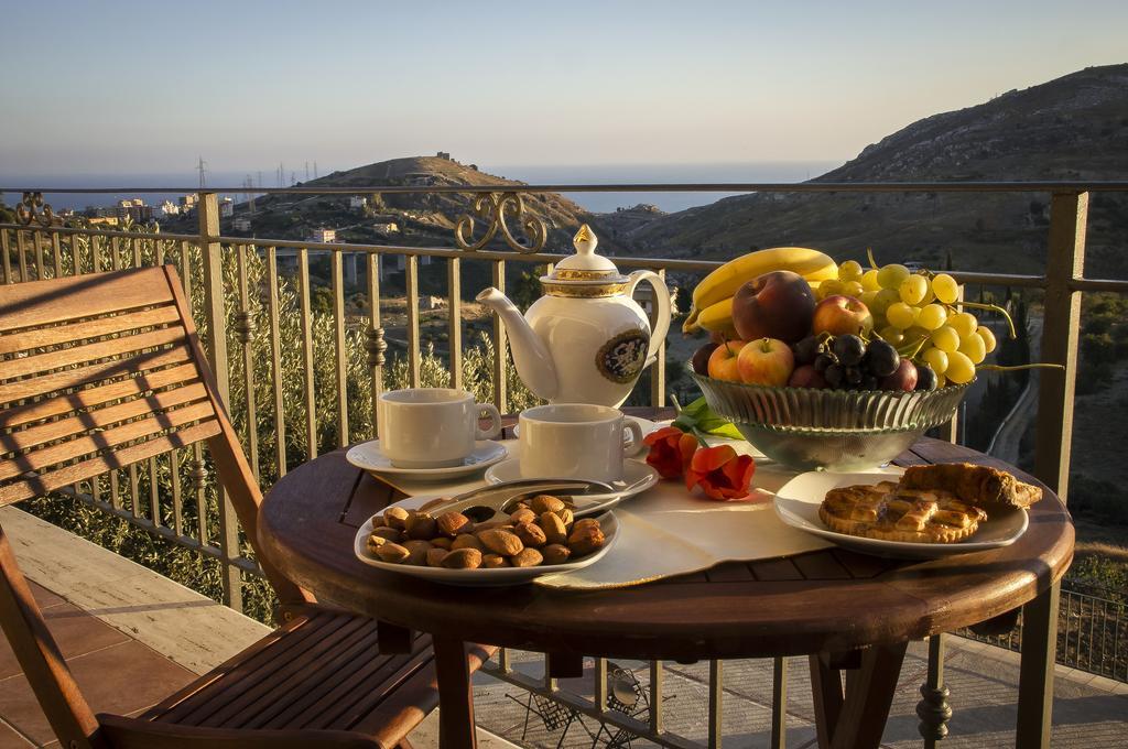 B&B A Robba De Pupi Agrigento Luaran gambar