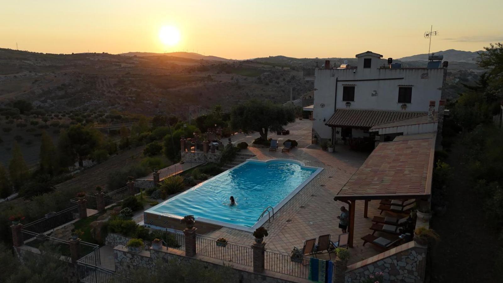 B&B A Robba De Pupi Agrigento Luaran gambar