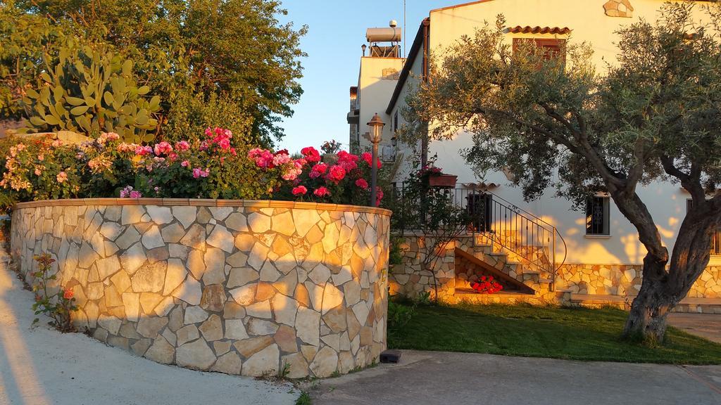 B&B A Robba De Pupi Agrigento Luaran gambar